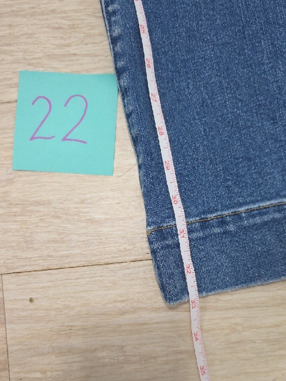 High-Rise Wide-Leg Jeans in Mid Blue - Picture 8 of 9